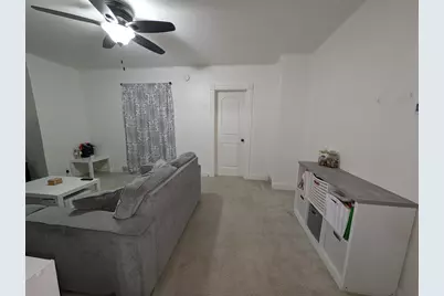 915 Rose Avenue E, Saint Paul, MN 55106 - Photo 7