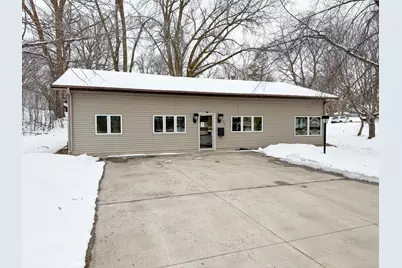 424 E Mill Avenue, Pelican Rapids, MN 56572 - Photo 1
