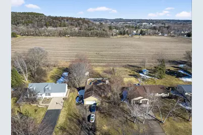 65 W Wood Ridge Drive, River Falls, WI 54022 - Photo 31