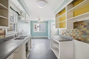 726 Summit St, Eveleth, MN 55734 - Photo 5