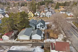 726 Summit St, Eveleth, MN 55734 - Photo 27