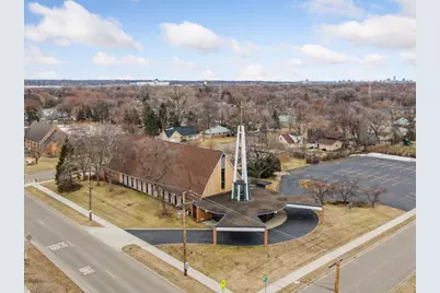 5827 Humboldt Avenue N, Brooklyn Center, MN 55430 - Photo 3