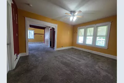 945 Geranium Avenue E, Saint Paul, MN 55106 - Photo 5