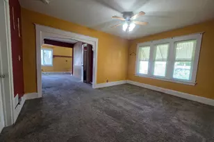 945 Geranium Ave E, Saint Paul, MN 55106 - Photo 5
