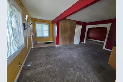 945 Geranium Avenue E, Saint Paul, MN 55106 - Photo 3