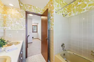 3921 Crystal Lake Blvd, Robbinsdale, MN 55422 - Photo 45