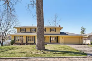 3921 Crystal Lake Blvd, Robbinsdale, MN 55422 - Photo 5