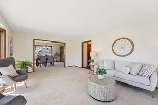 3921 Crystal Lake Blvd, Robbinsdale, MN 55422 - Photo 17