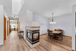 15722 Finesse Way, Apple Valley, MN 55124 - Photo 9