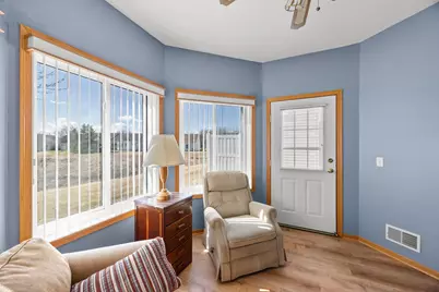 15722 Finesse Way, Apple Valley, MN 55124 - Photo 19