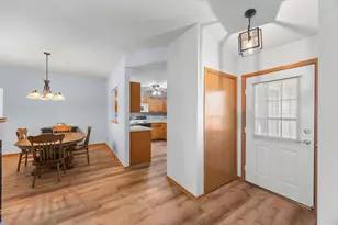 15722 Finesse Way, Apple Valley, MN 55124 - Photo 11