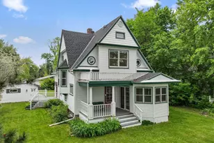 216 Summit Ave, Center City, MN 55012 - Photo 15