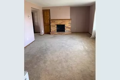 311 Meredith Road, Albert Lea, MN 56007 - Photo 5