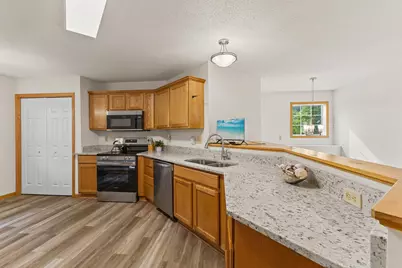123 Christenson Court NE, Fridley, MN 55432 - Photo 5