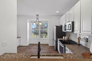 8506 Grove Cir, Shakopee, MN 55379 - Photo 11