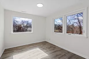 531 Hazel St N, Saint Paul, MN 55119 - Photo 15