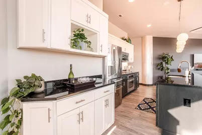 5601 Smetana Drive #813, Hopkins, MN 55343 - Photo 11