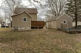 305 1st Ave NW, Dodge Center, MN 55927 - Photo 27