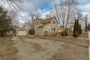 305 1st Ave NW, Dodge Center, MN 55927 - Photo 25