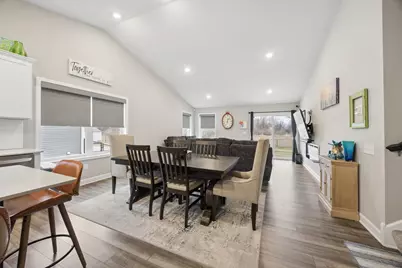 9176 Granada Avenue S, Cottage Grove, MN 55016 - Photo 5