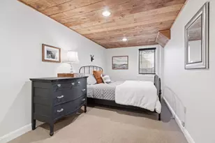 5605 Woodstock Ave, Golden Valley, MN 55422 - Photo 37