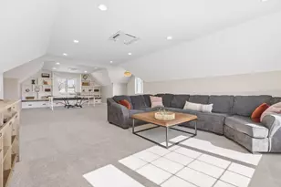 5605 Woodstock Ave, Golden Valley, MN 55422 - Photo 23