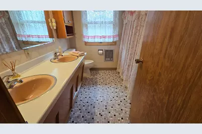 102 Thill Drive E, Rose Creek, MN 55970 - Photo 19