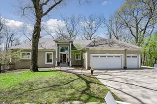 925 Queensland Ln N, Plymouth, MN 55447 - Photo 1