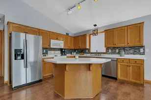 354 Maple Dr, Foley, MN 56329 - Photo 7