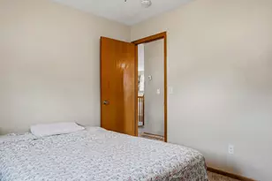 5785 Yucca Ln N, Plymouth, MN 55446 - Photo 17