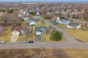 5785 Yucca Ln N, Plymouth, MN 55446 - Photo 31