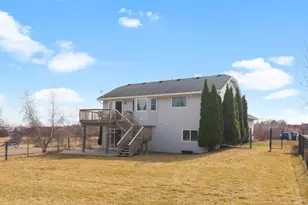 5785 Yucca Ln N, Plymouth, MN 55446 - Photo 29