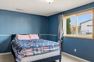 5785 Yucca Ln N, Plymouth, MN 55446 - Photo 25