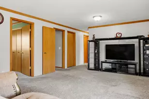 5785 Yucca Ln N, Plymouth, MN 55446 - Photo 23