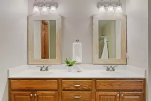 619 Crane Creek Ln, Eagan, MN 55121 - Photo 19