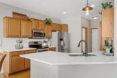 619 Crane Creek Lane, Eagan, MN 55121 - Photo 11