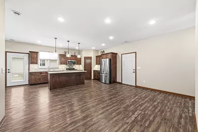 3072 Prairie Rose Drive, Mankato, MN 56001 - Photo 9