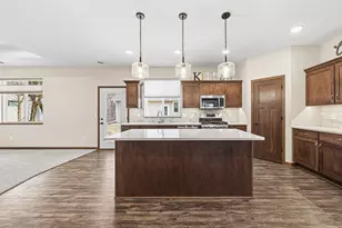 3072 Prairie Rose Dr, Mankato, MN 56001 - Photo 13