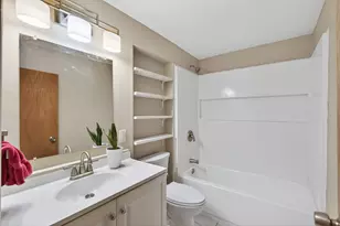 1348 Sheridan Ave N, Minneapolis, MN 55411 - Photo 19