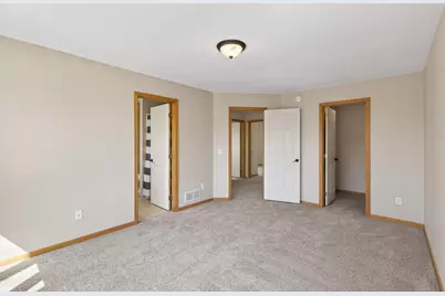 1348 Sheridan Avenue N, Minneapolis, MN 55411 - Photo 11