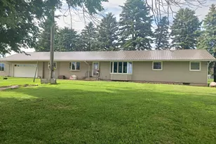 22525 Read Ave, Worthington, MN 56187 - Photo 1