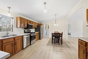 720 Central Ave S, New Prague, MN 56071 - Photo 3