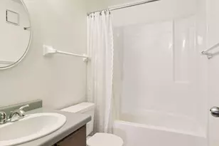 66 9th St E, Saint Paul, MN 55101 - Photo 33