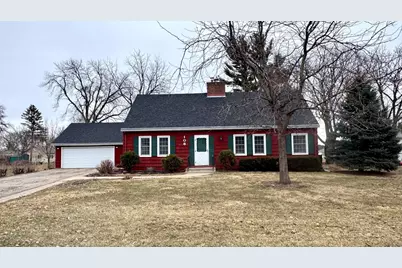 108 N Park Lane, Le Sueur, MN 56058 - Photo 1