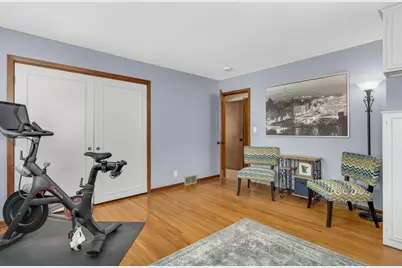 605 Cresthaven Drive, South Saint Paul, MN 55075 - Photo 17