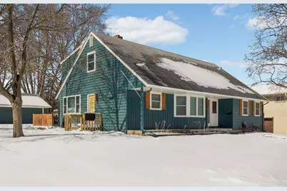 605 Cresthaven Drive, South Saint Paul, MN 55075 - Photo 1