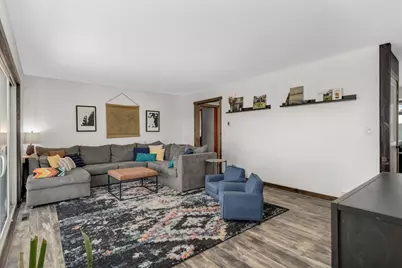 605 Cresthaven Drive, South Saint Paul, MN 55075 - Photo 13