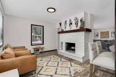 605 Cresthaven Drive, South Saint Paul, MN 55075 - Photo 5