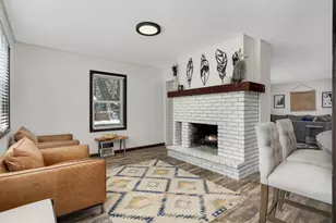 605 Cresthaven Dr, South Saint Paul, MN 55075 - Photo 5