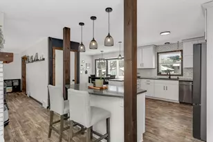 605 Cresthaven Dr, South Saint Paul, MN 55075 - Photo 7